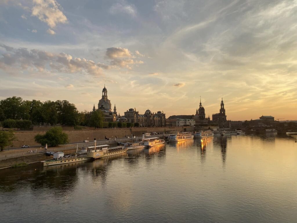 Madeleine Bengtsson reste till Dresden och fotade floden Elbe.